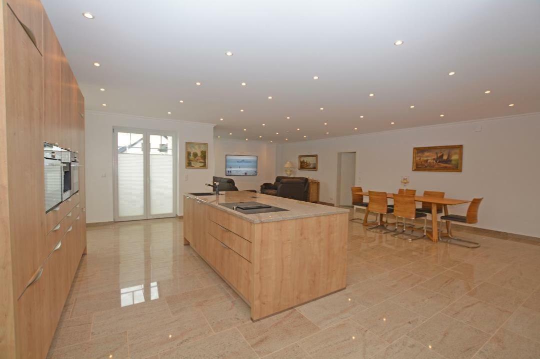 Ferienhaus Merzijana บือซุม ภายนอก รูปภาพ